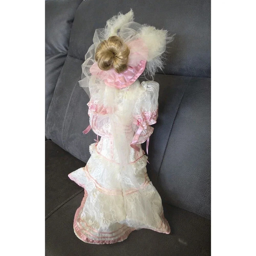 Seymour Mann Victorian Doll 17” White Pink Dress Connoisseur Collectio W/ Stand